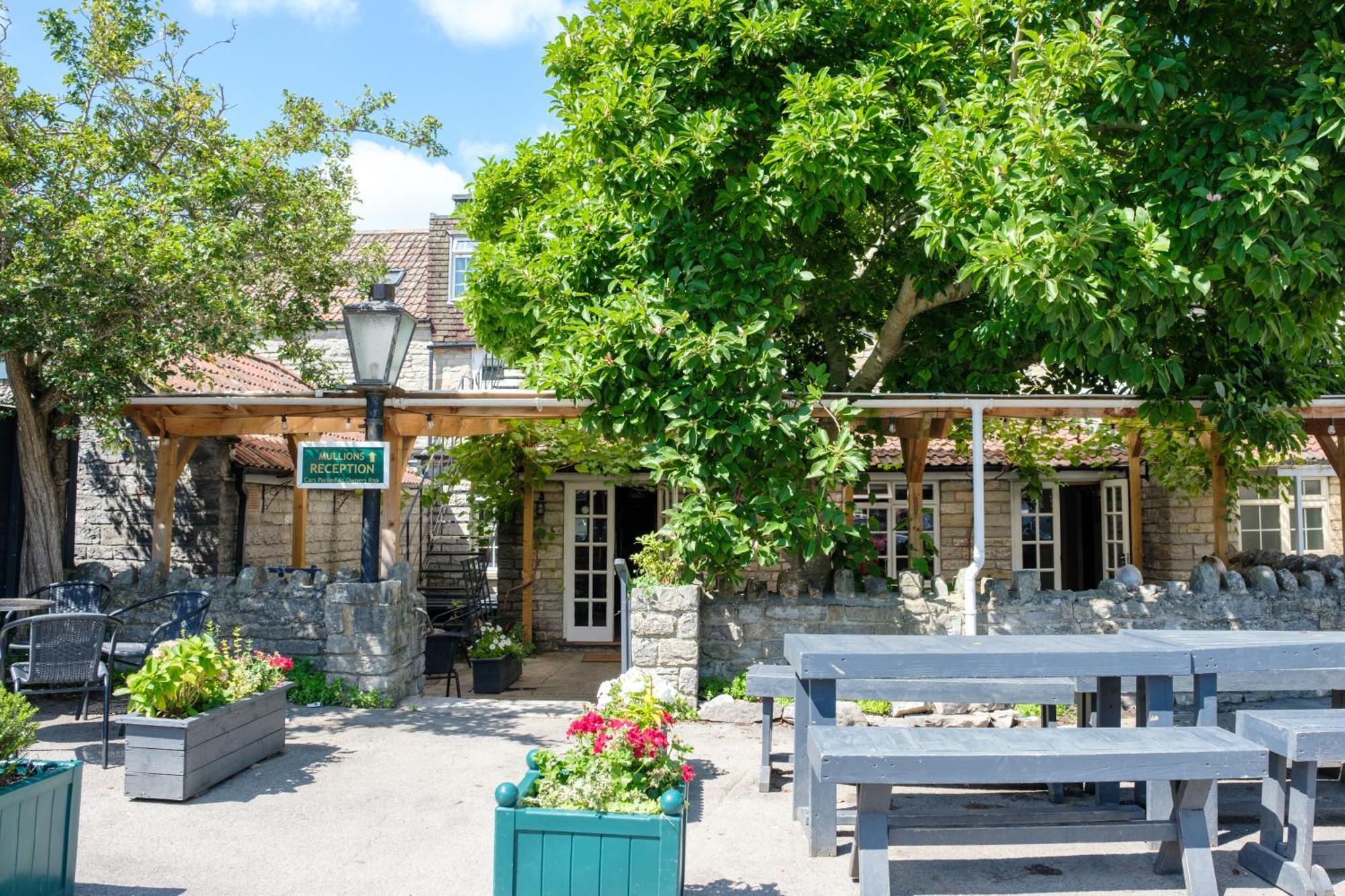 Mullions 51 B&B Стрит Экстерьер фото
